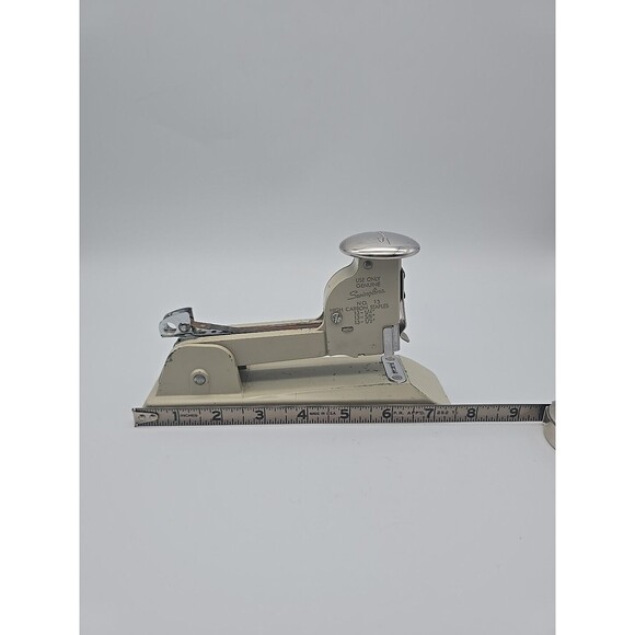 Vintage Swingline No 13 High Carbon Stapler Beige Heavy Duty Steel Made In USA - Picture 5 of 12